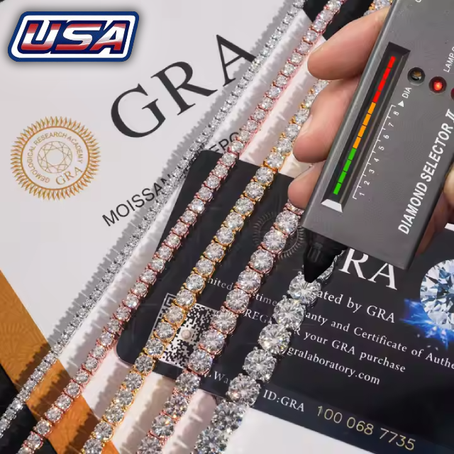 USA MOISSANITE BRACLET *PASSES DIAMOND TESTER*